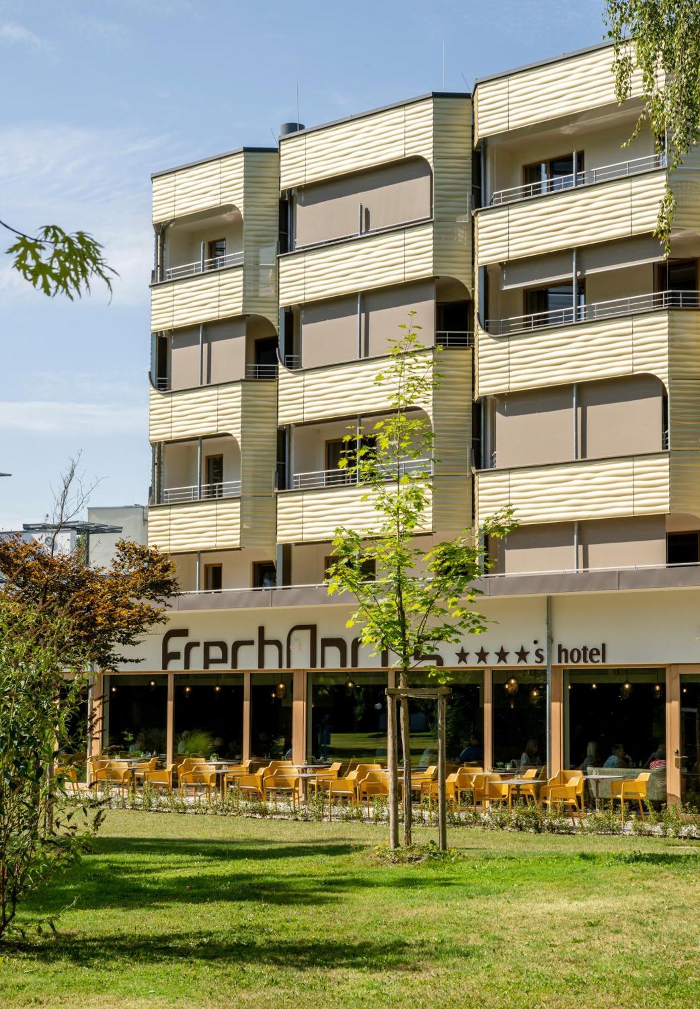 Hotel Frechdachs Bad Fussing Exterior photo